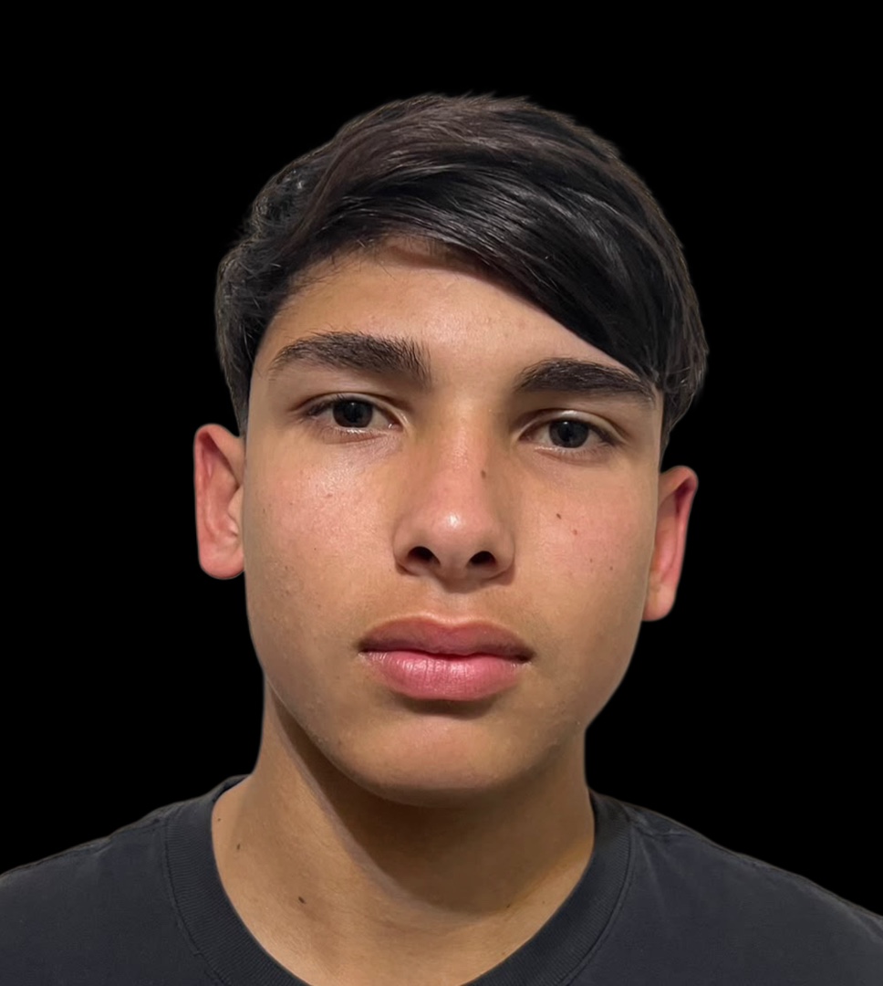 Lucas Ango, central-midfield